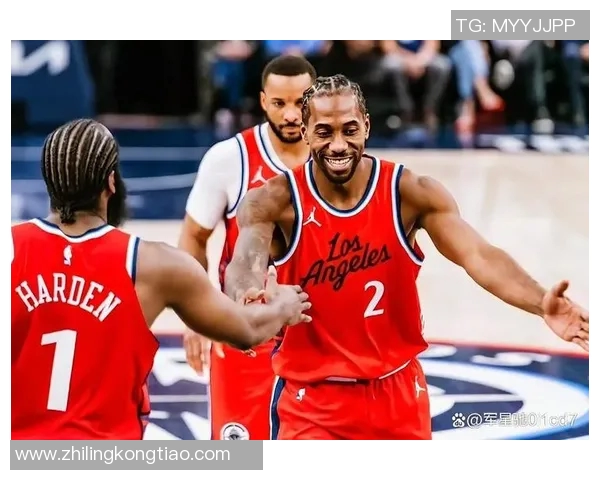 洛杉矶快船队锋线球员出场时间有限,阵容深度补强策略引关注 洛杉矶快船队锋线球员出场时间有限,阵容深度补强策略引关注